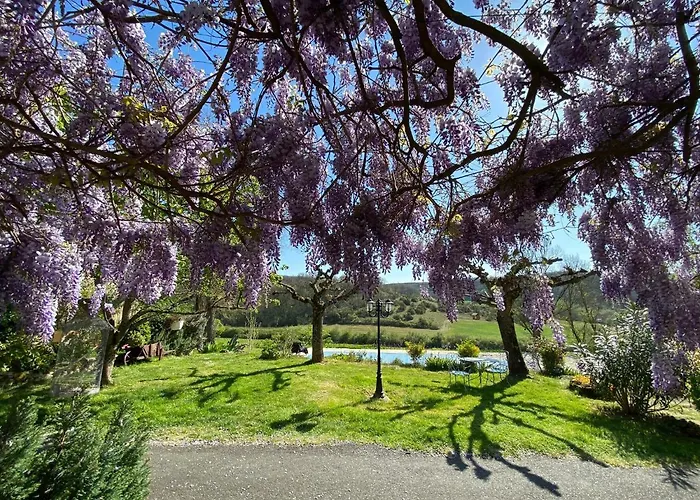 La Du Cantou * Lautrec